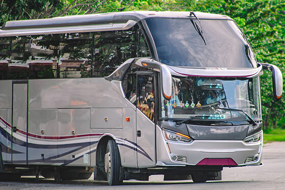 Charter bus rental in Fort Myers